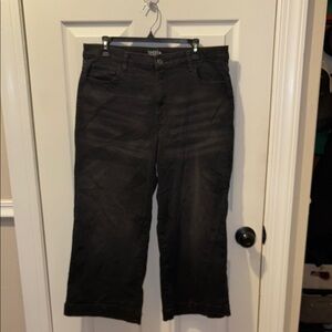 Black Wide-Leg denim pants